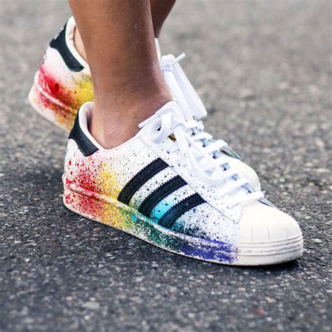 adidas superstar regenboog spatten